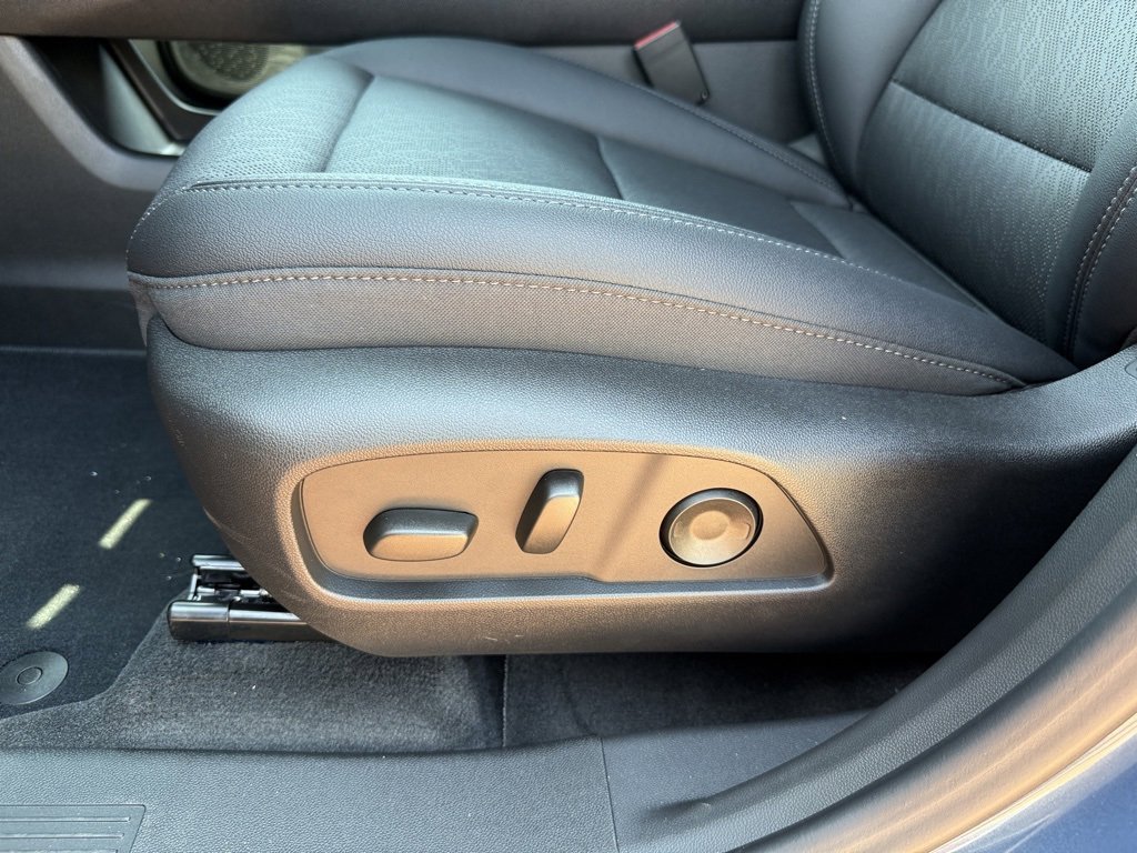 2026 Chevrolet Equinox LT photo 10