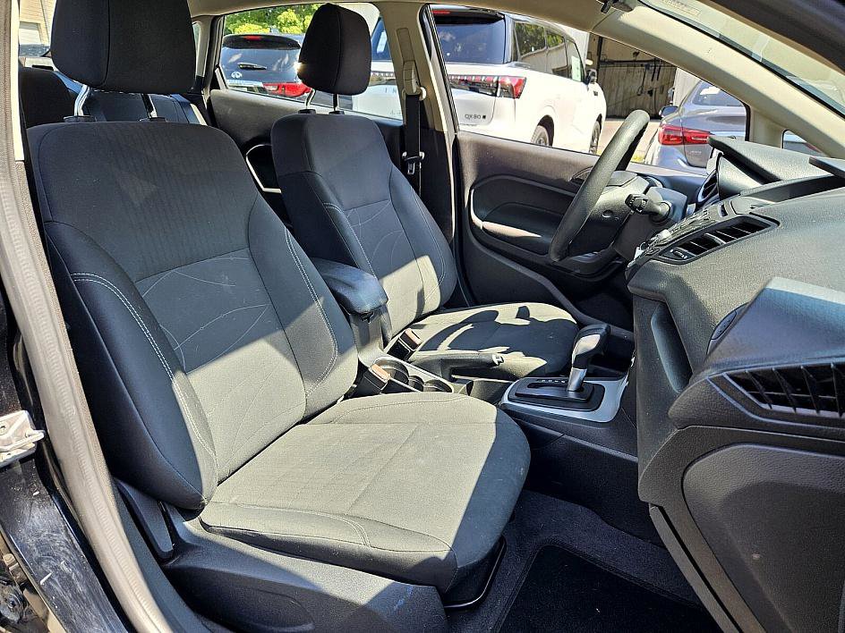 2019 Ford Fiesta SE photo 14