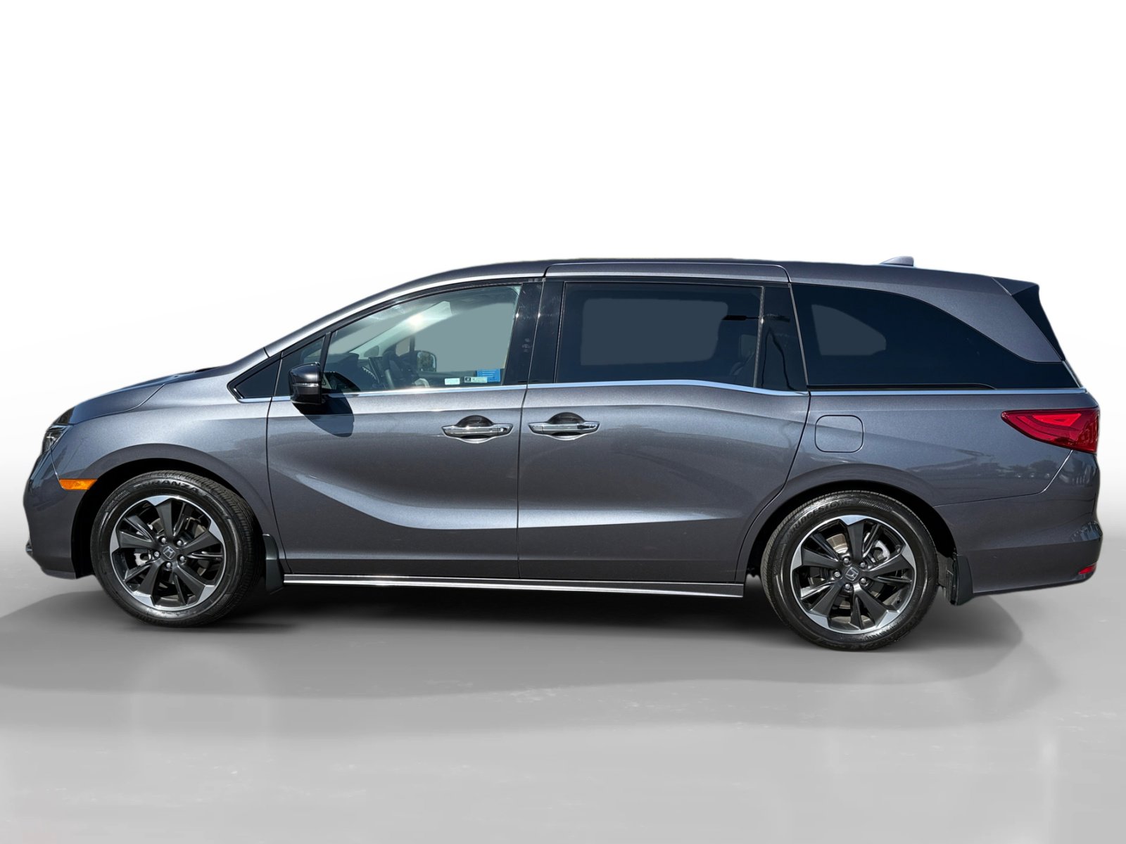 2023 Honda Odyssey Elite photo 2