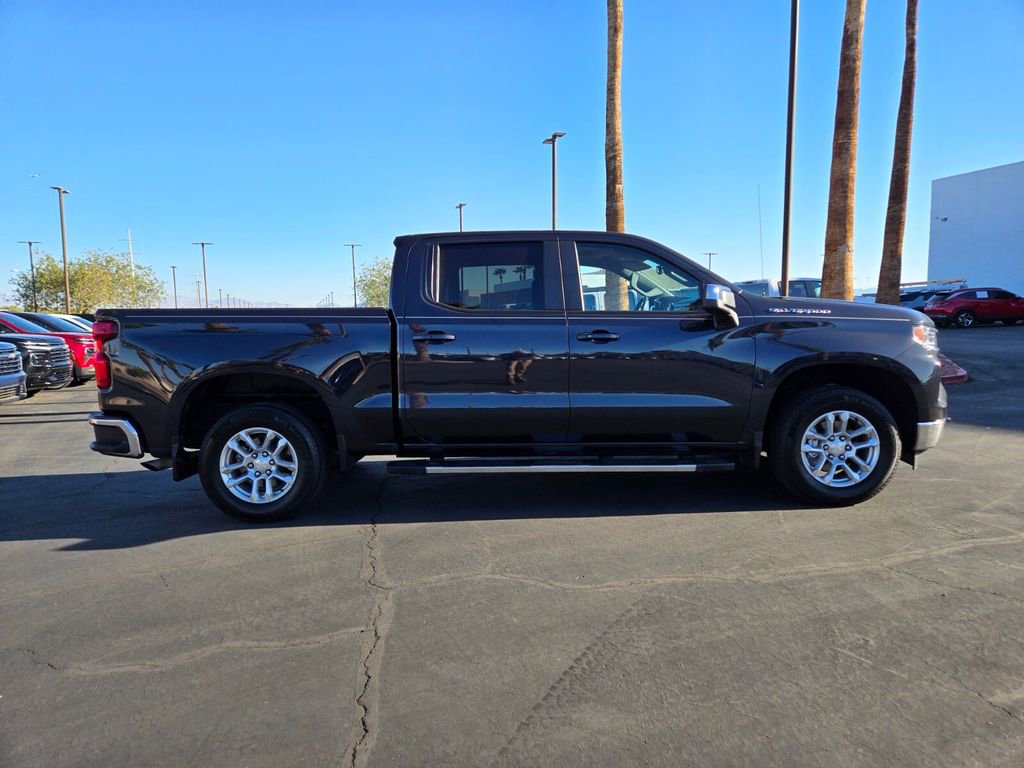 2023 Chevrolet Silverado 1500 LT photo 7