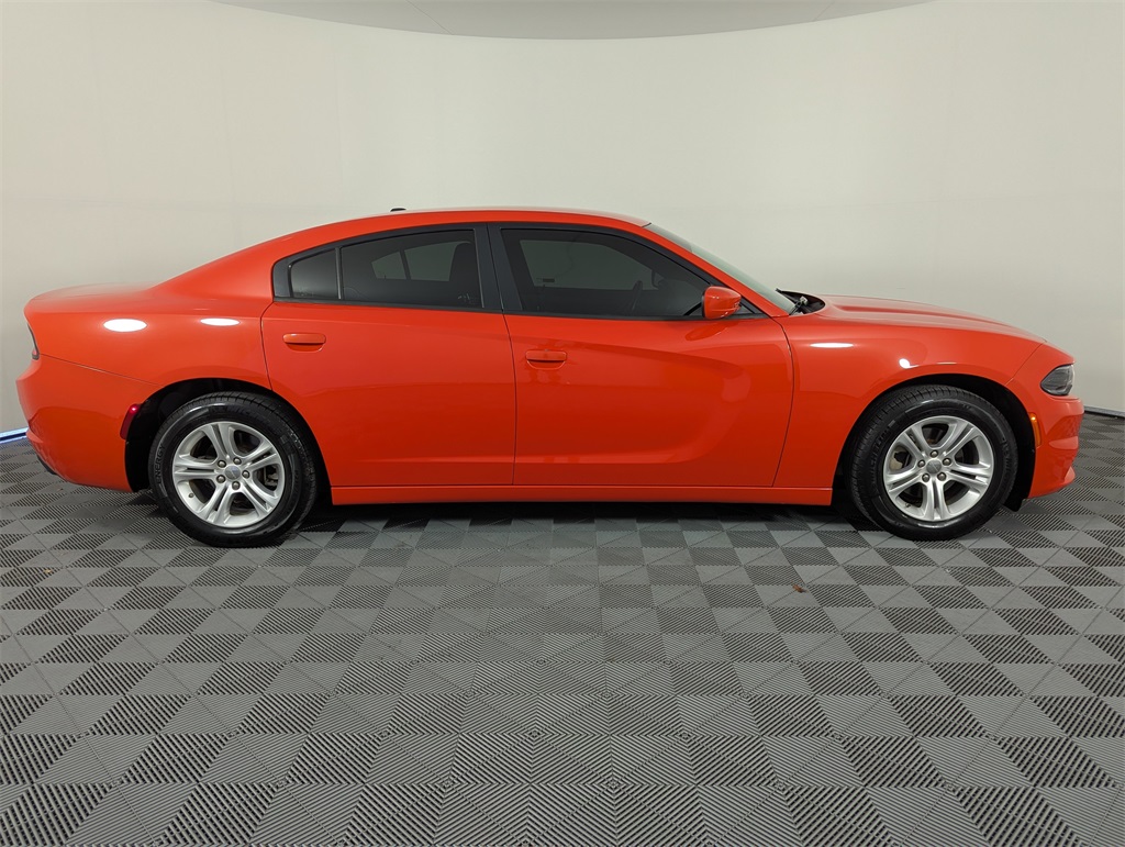 2022 Dodge Charger SXT photo 3