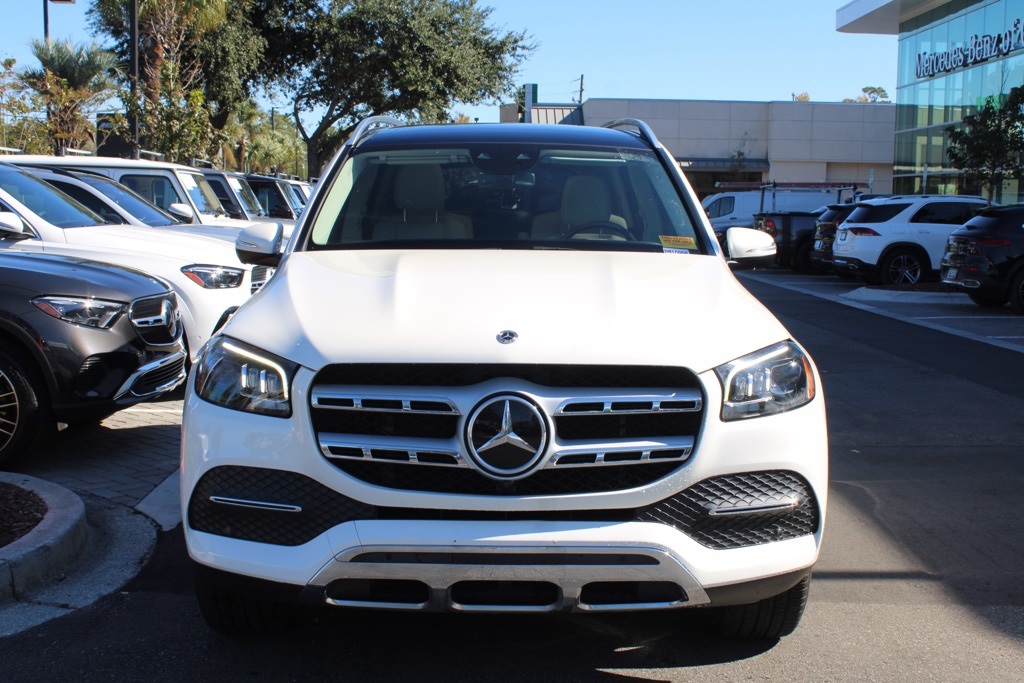 2022 Mercedes Benz GLS 450 4MATIC photo 2