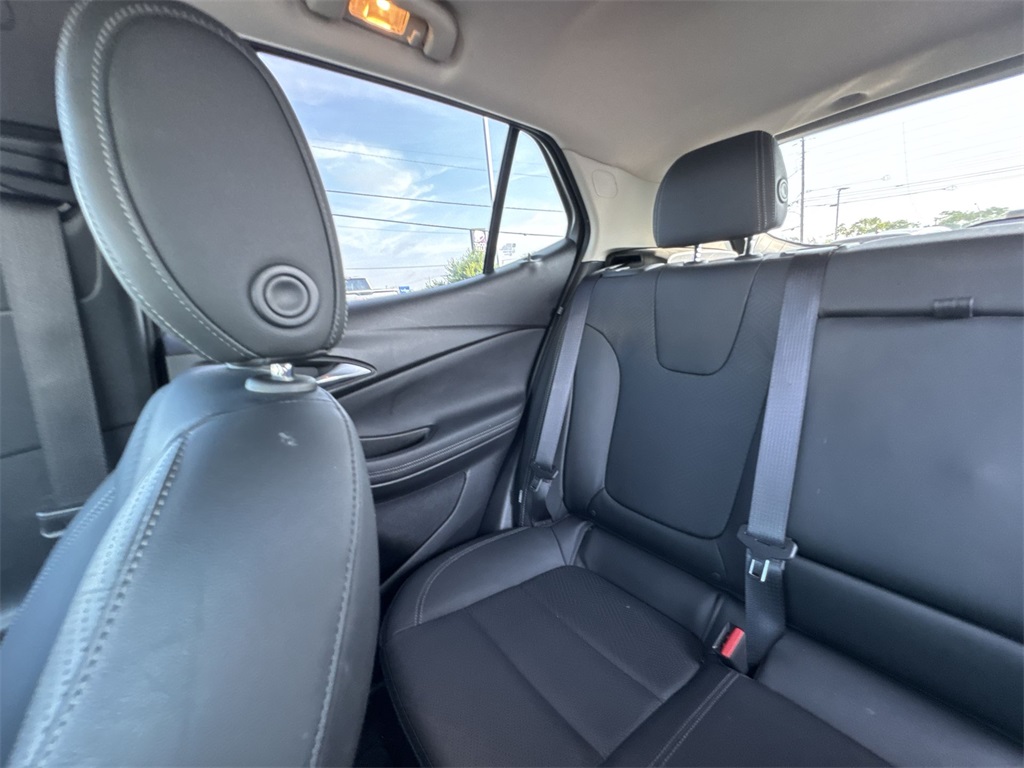 2022 Buick Encore GX Essence photo 12