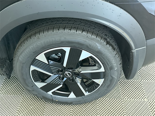 2026 Nissan Kicks SV photo 4