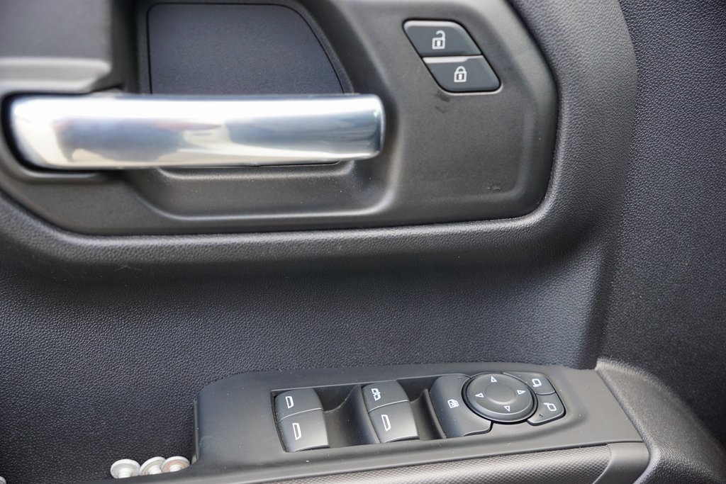 PreOwned 2022 Chevrolet Silverado 1500 LTD Custom 4D Crew Cab in