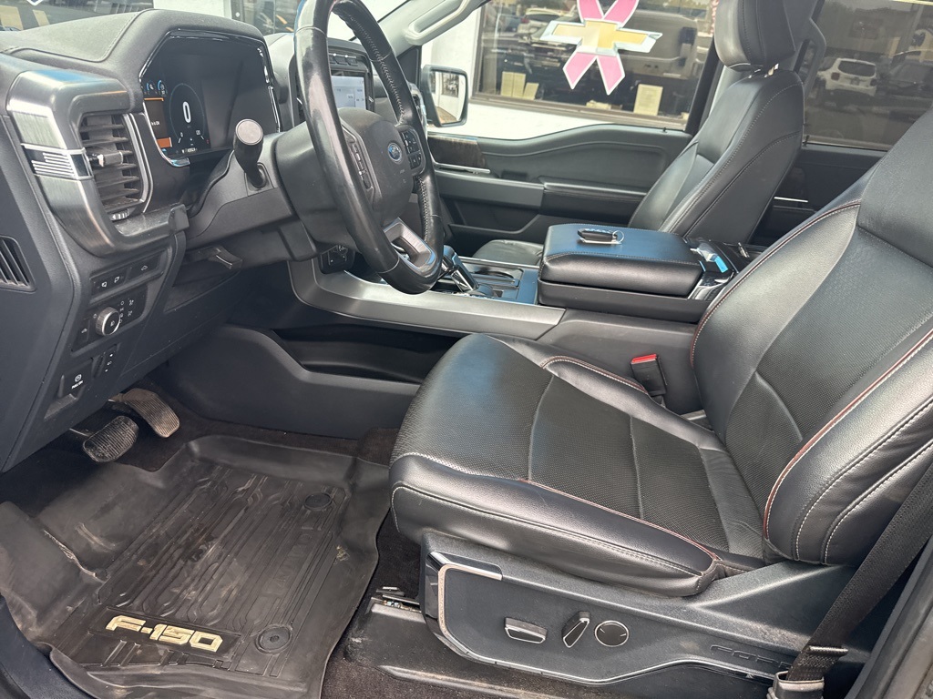 2021 Ford F-150 Lariat photo 17