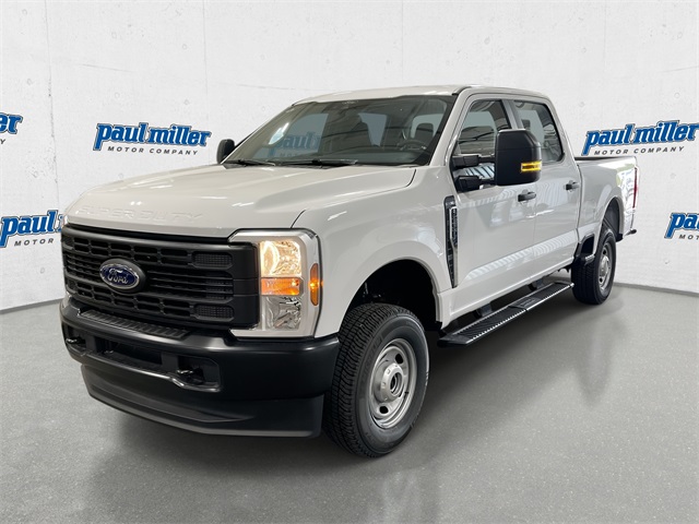 2025 Ford F-250 Super Duty XL's photo