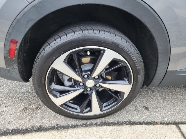 2021 Buick Envision Essence photo 8