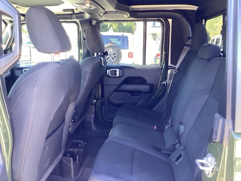 2022 Jeep Gladiator Overland photo 14