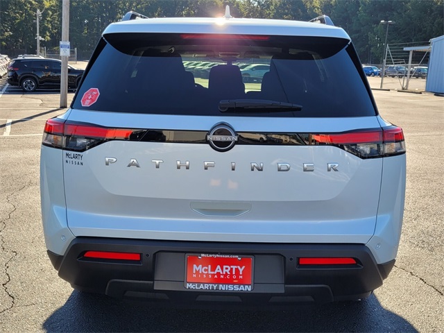 2025 Nissan Pathfinder SV photo 7