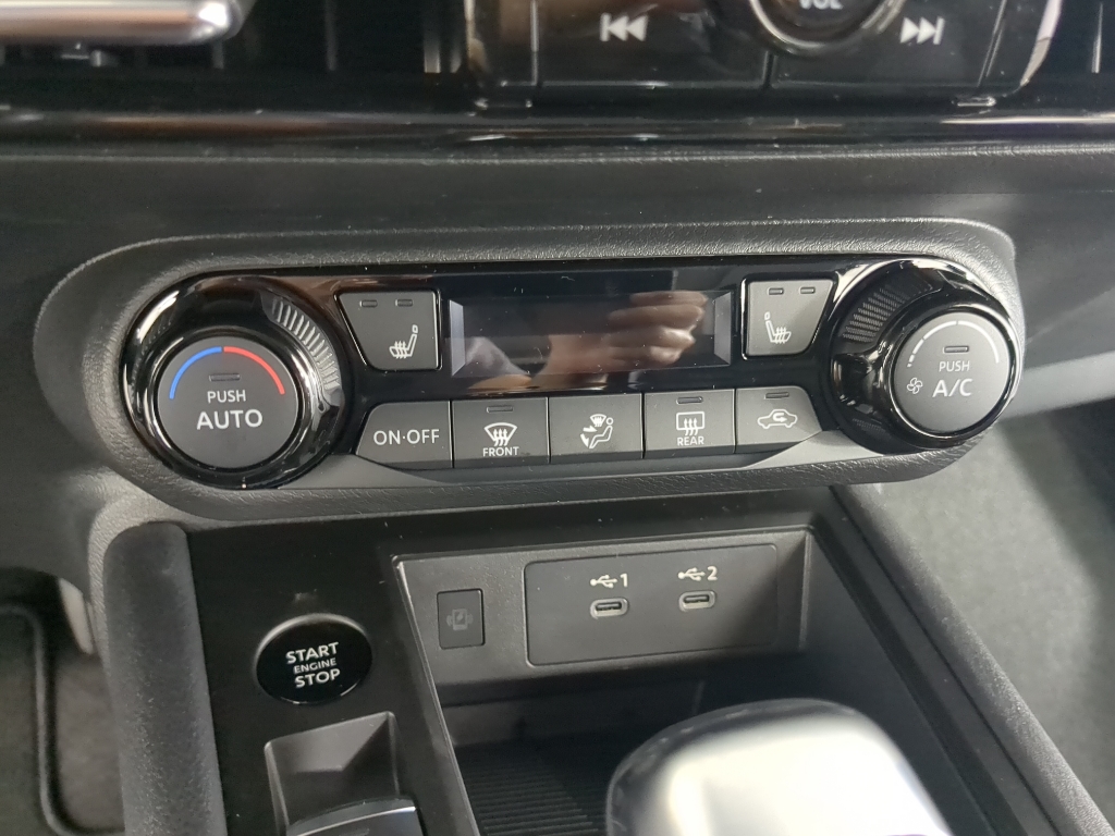 2026 Nissan Kicks SV photo 19