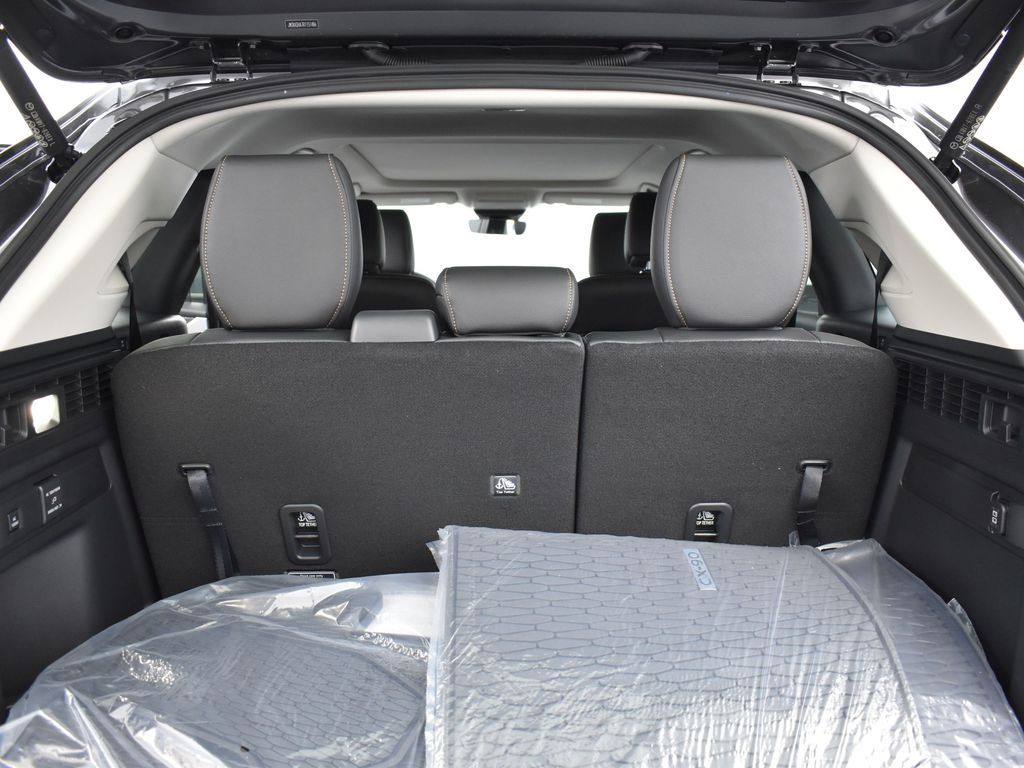 2024 Mazda CX-90 Premium photo 25