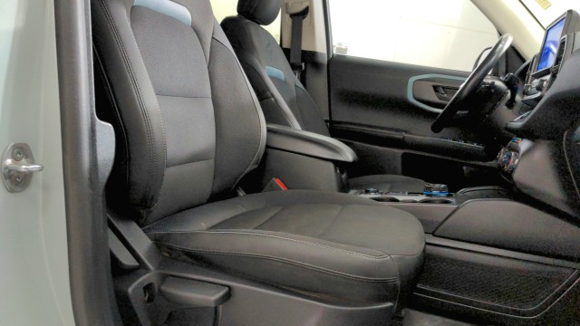 Used 2022 Cactus Grey Ford Badlands image 28