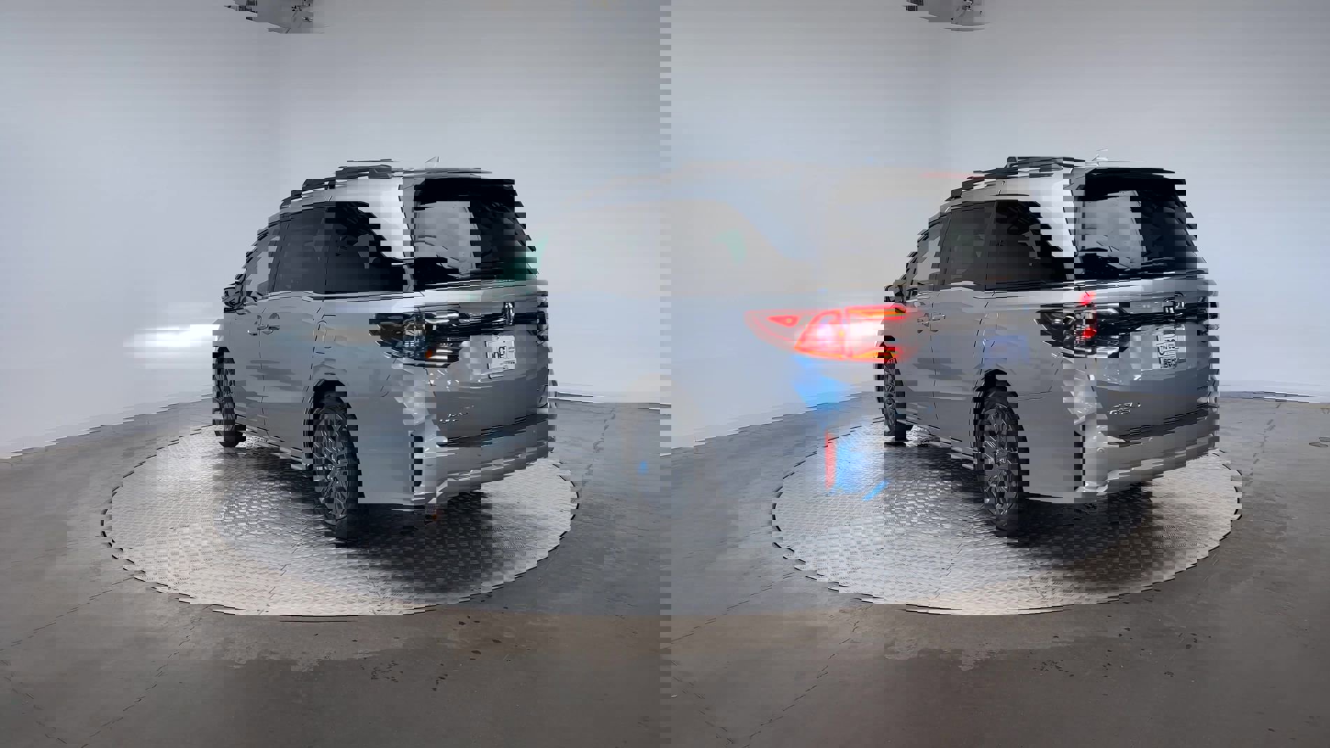 2026 Honda Odyssey Touring photo 9