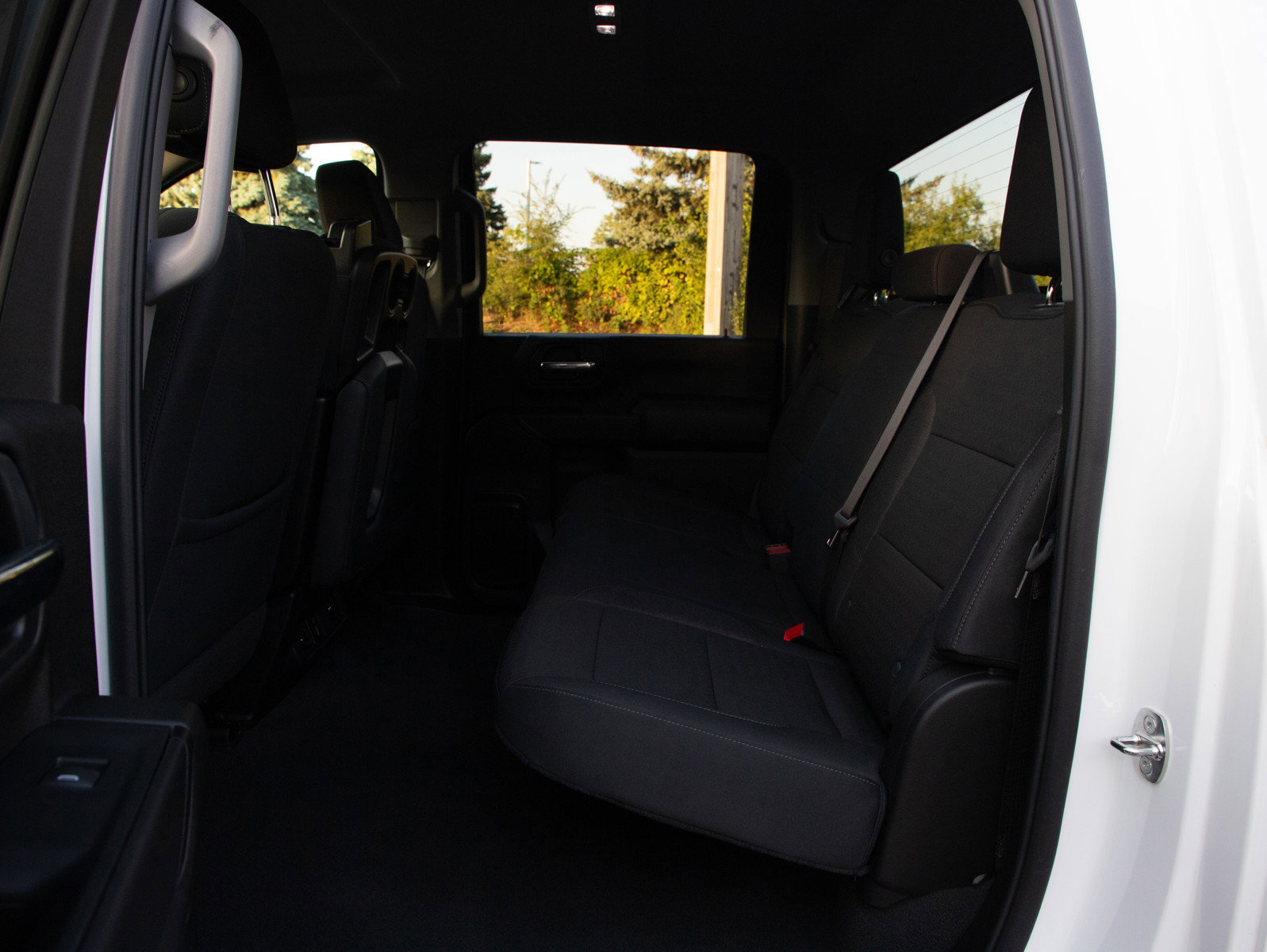 2024 Chevrolet Silverado 2500HD Custom photo 15