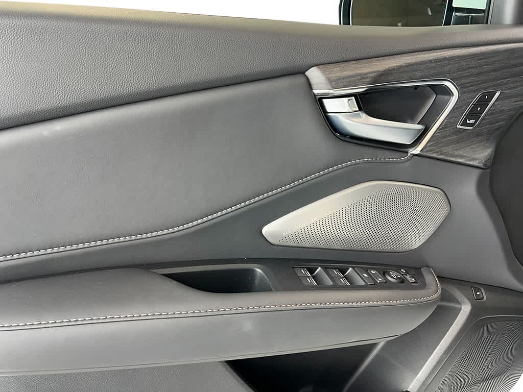 2025 Acura RDX Advance photo 13