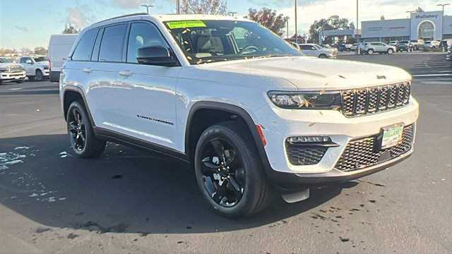 2025 Jeep Grand Cherokee Limited's photo