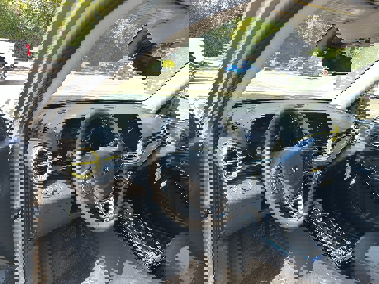 2026 Chevrolet Trax ACTIV photo 9