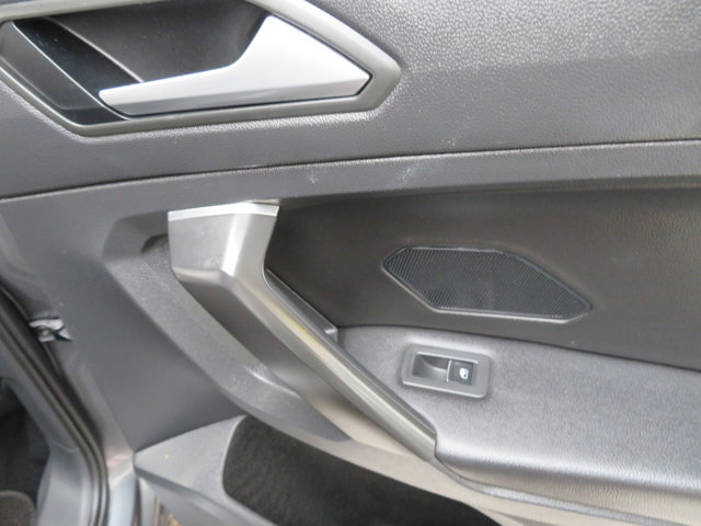 2021 Volkswagen Tiguan SE photo 13