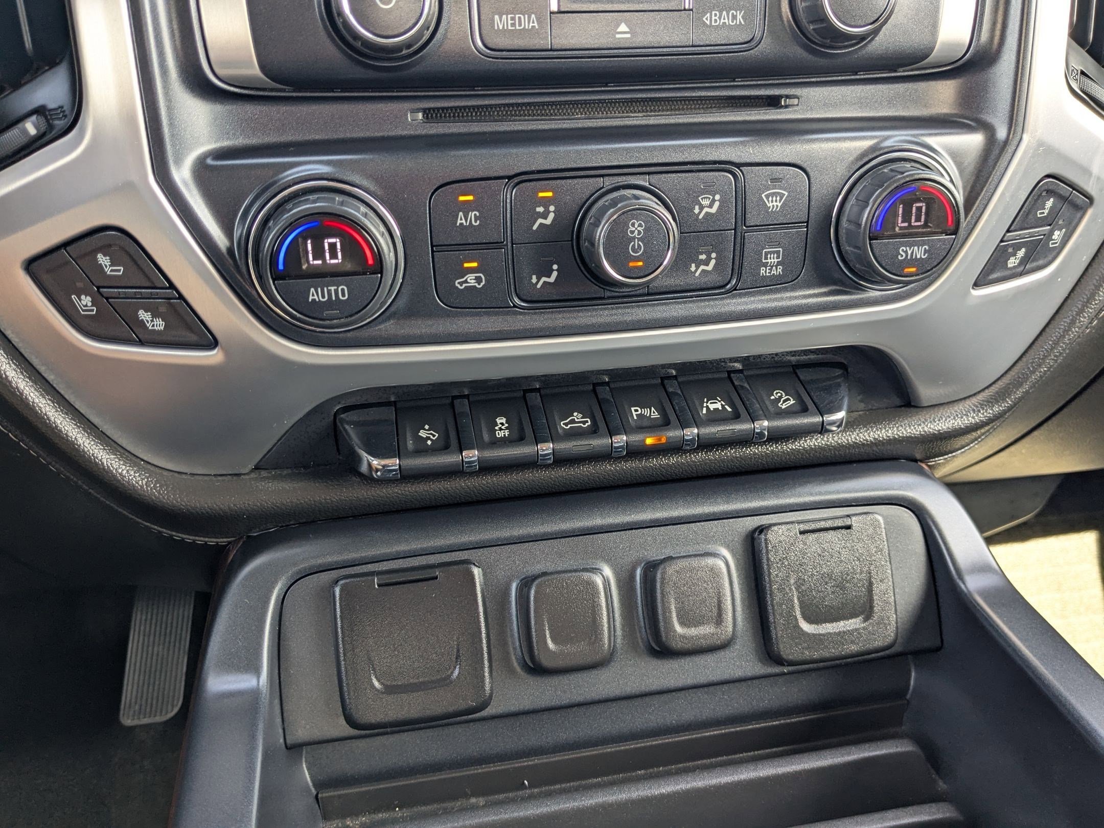 2017 Gmc Sierra 1500 SLT photo 17