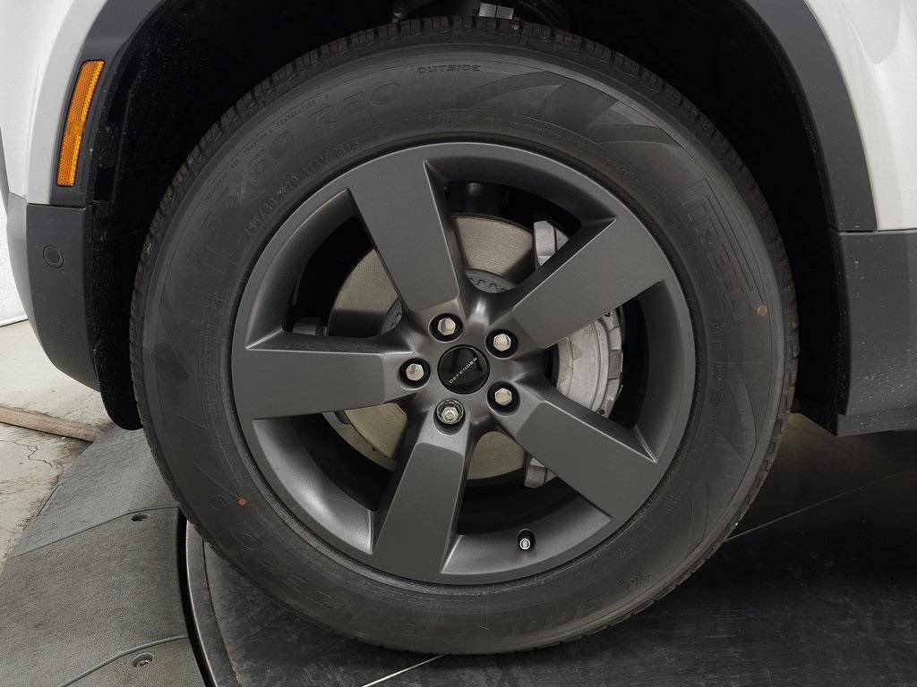 2026 LAND ROVER DEFENDER - Image 8