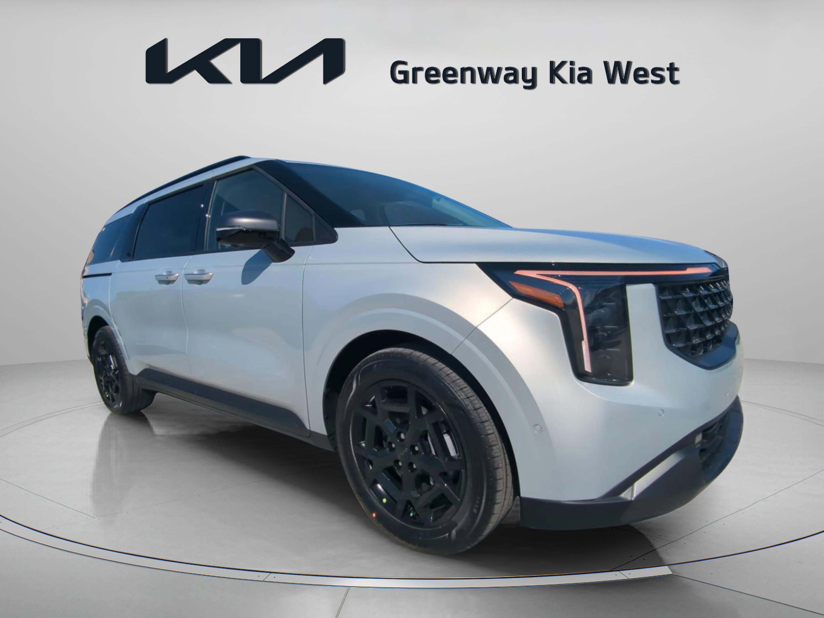 2026 Kia Carnival SX photo 2