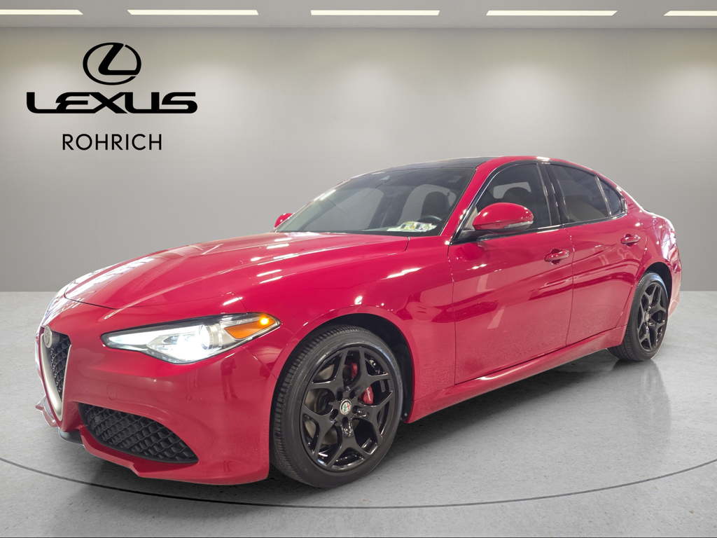 2020 Alfa Romeo Giulia Sport's photo