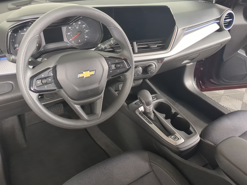 2025 Chevrolet Trax LS photo 15