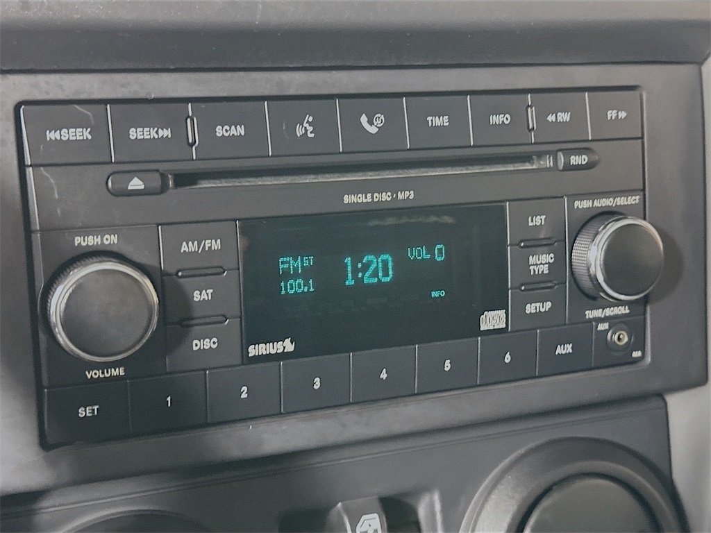 2007 Jeep Wrangler Unlimited Sahara photo 12