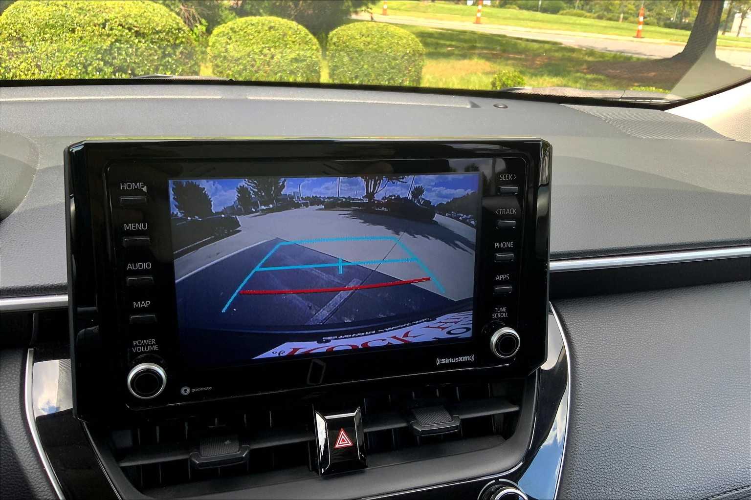 2022 Toyota Corolla Cross LE photo 27