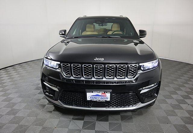 2024 Jeep Grand Cherokee Summit photo 3