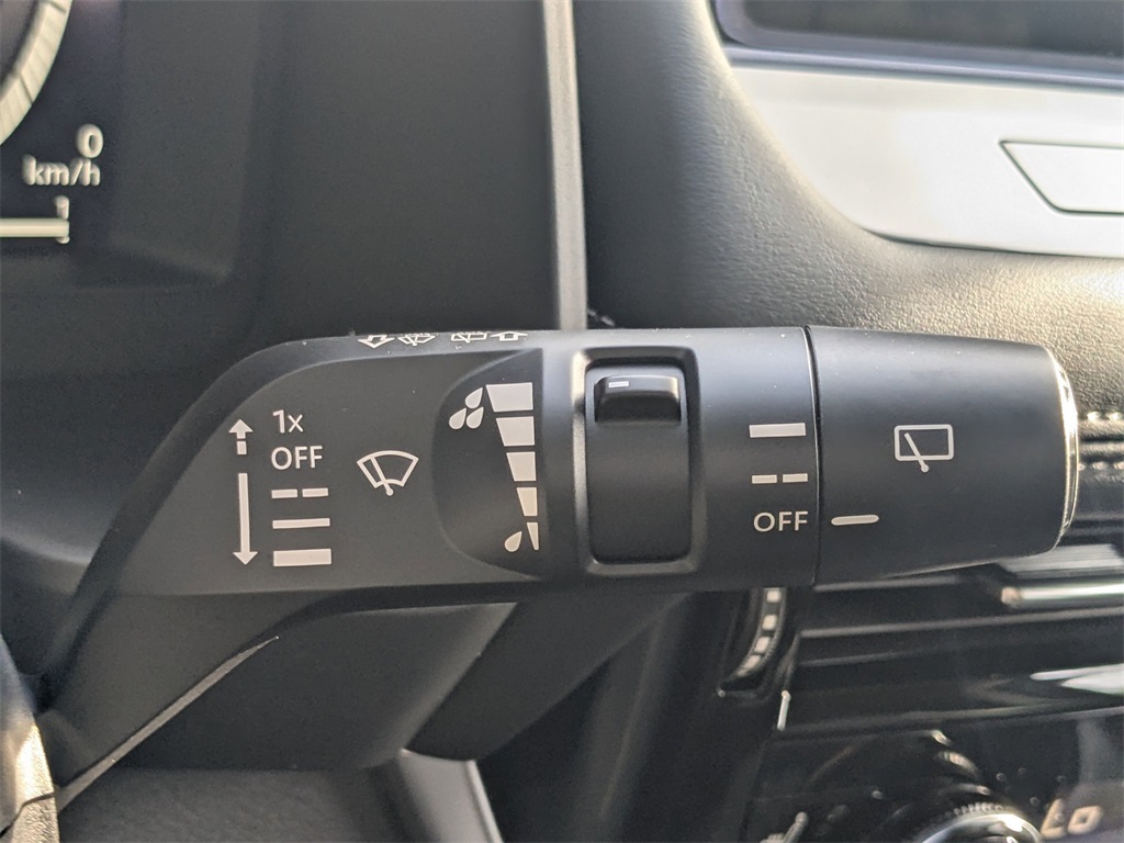 2025 Nissan Rogue SL photo 29