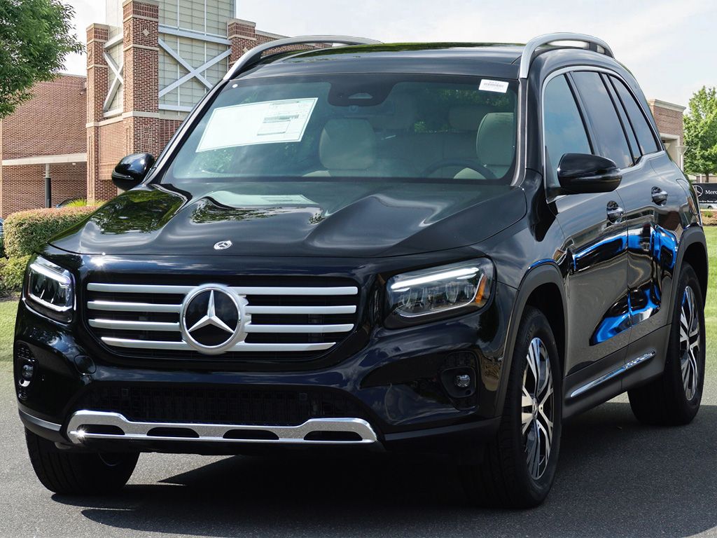 2025 Mercedes Benz GLB 250 4MATIC photo 3