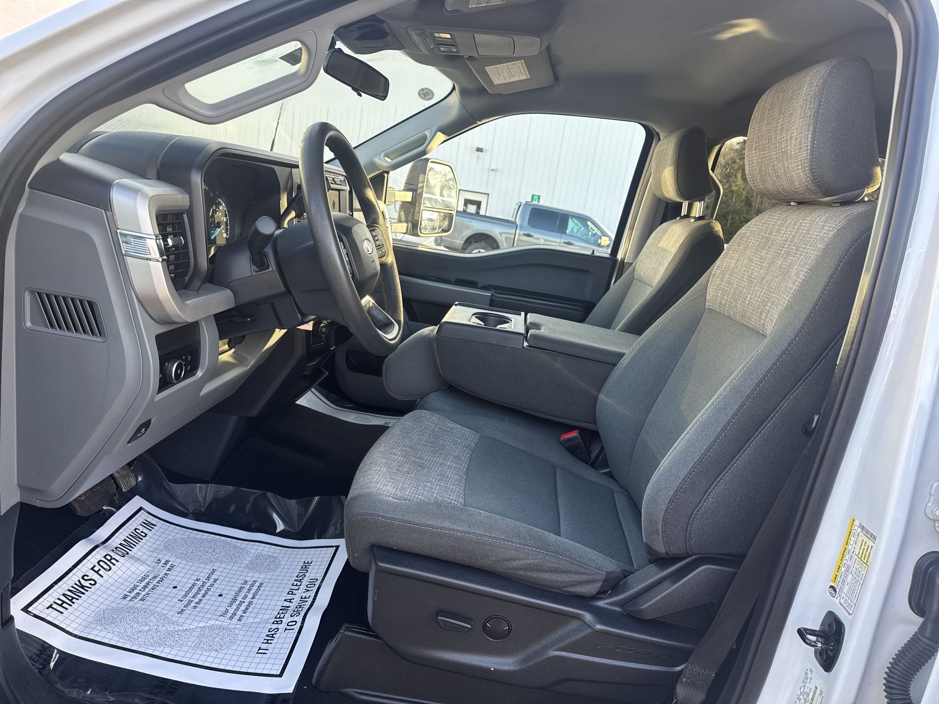 2024 Ford F-250 XLT photo 4