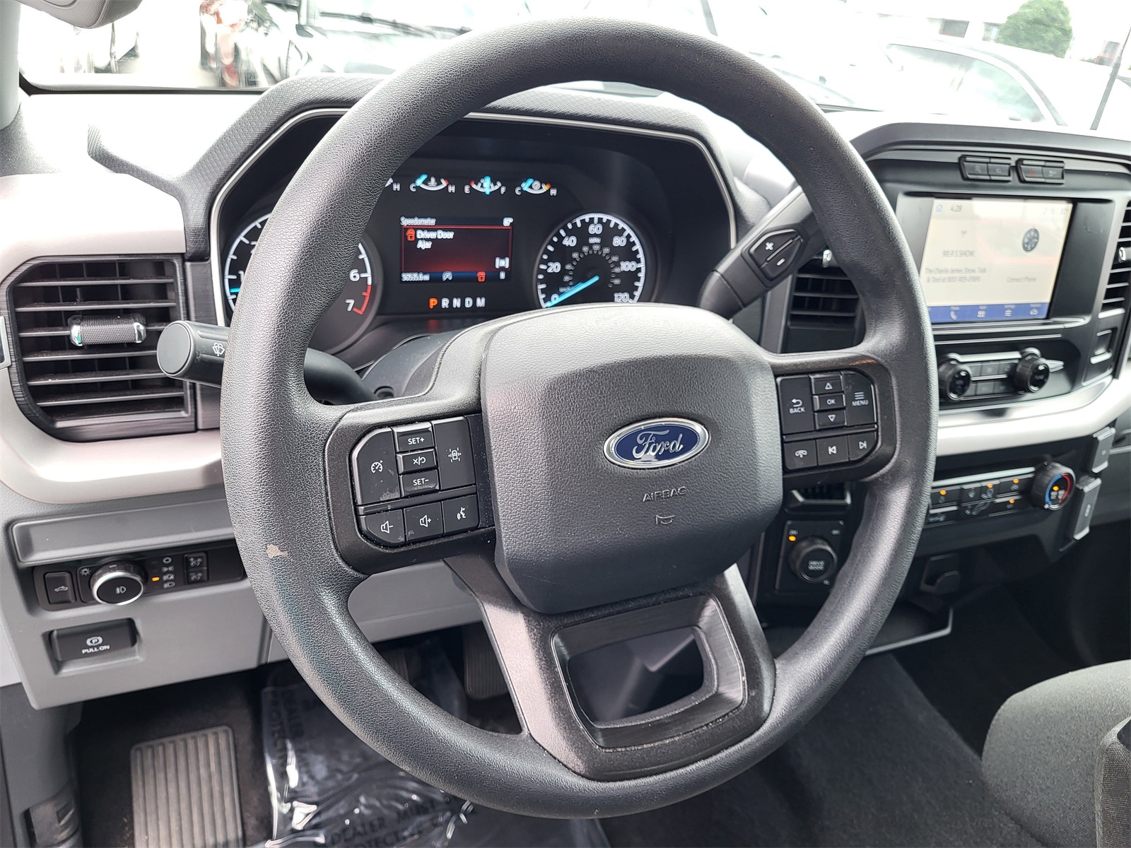 2023 Ford F-150 XLT photo 13