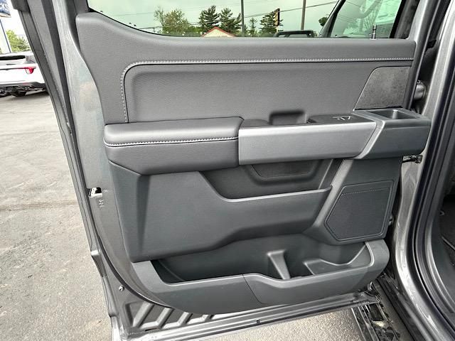 2025 Ford F-150 XLT photo 33