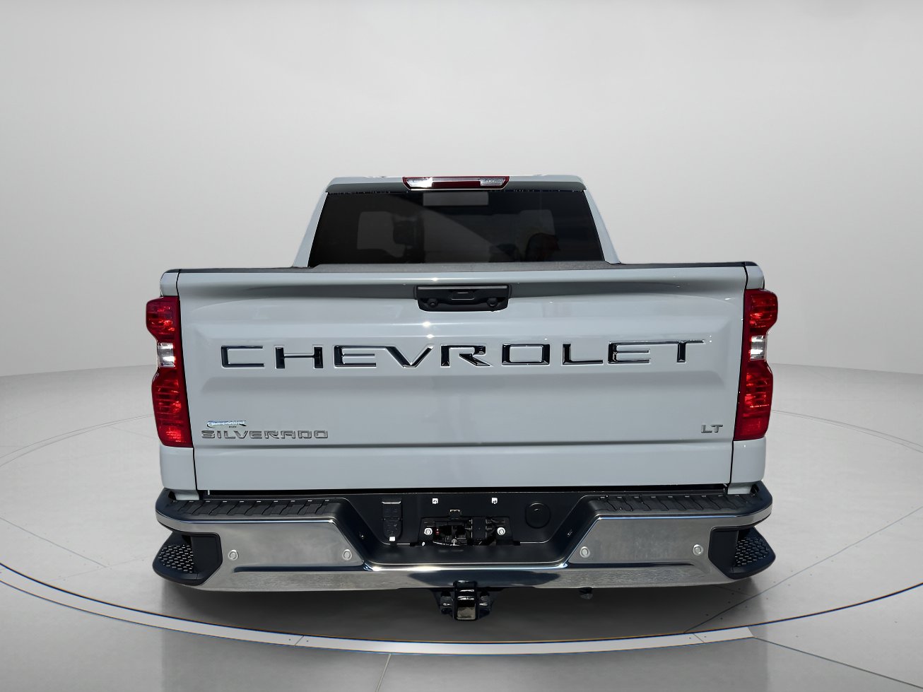 2024 Chevrolet Silverado 1500 LT photo 3