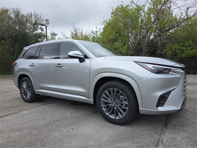 2026 Lexus TX Base's photo