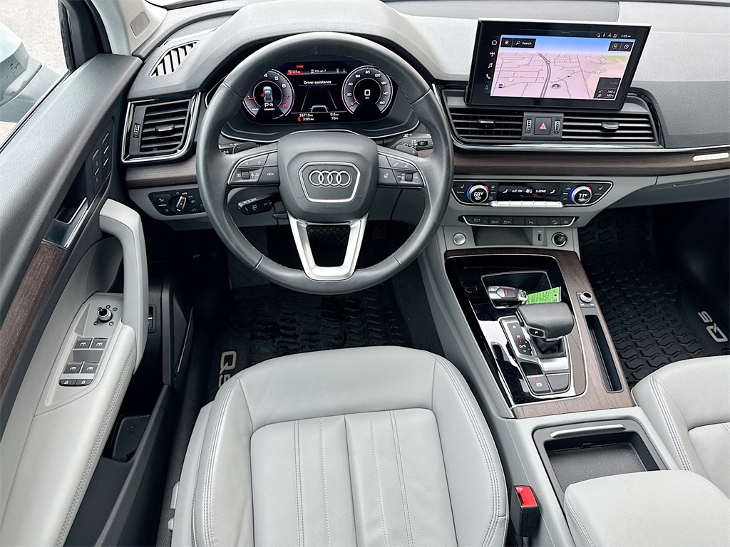 2022 Audi Q5 45 S line Premium Plus photo 25