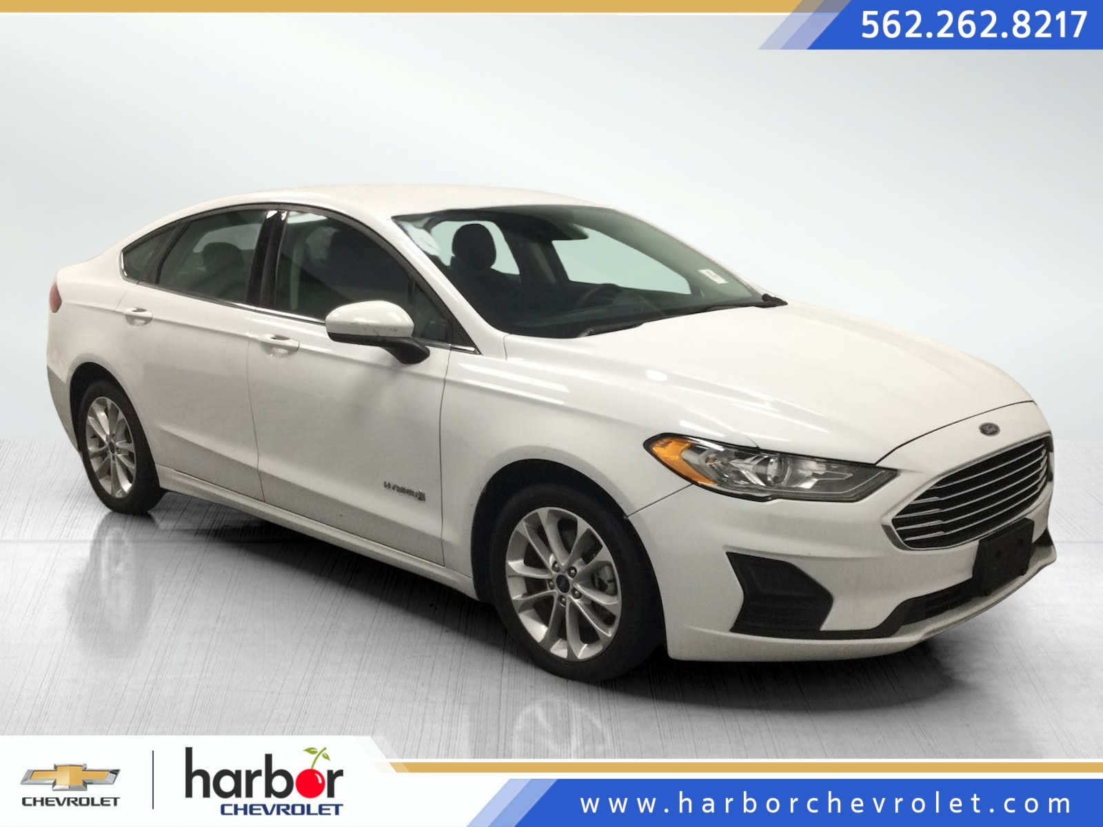 2019 Ford Fusion Hybrid SE's photo