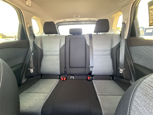 2023 Nissan Rogue SV photo 21