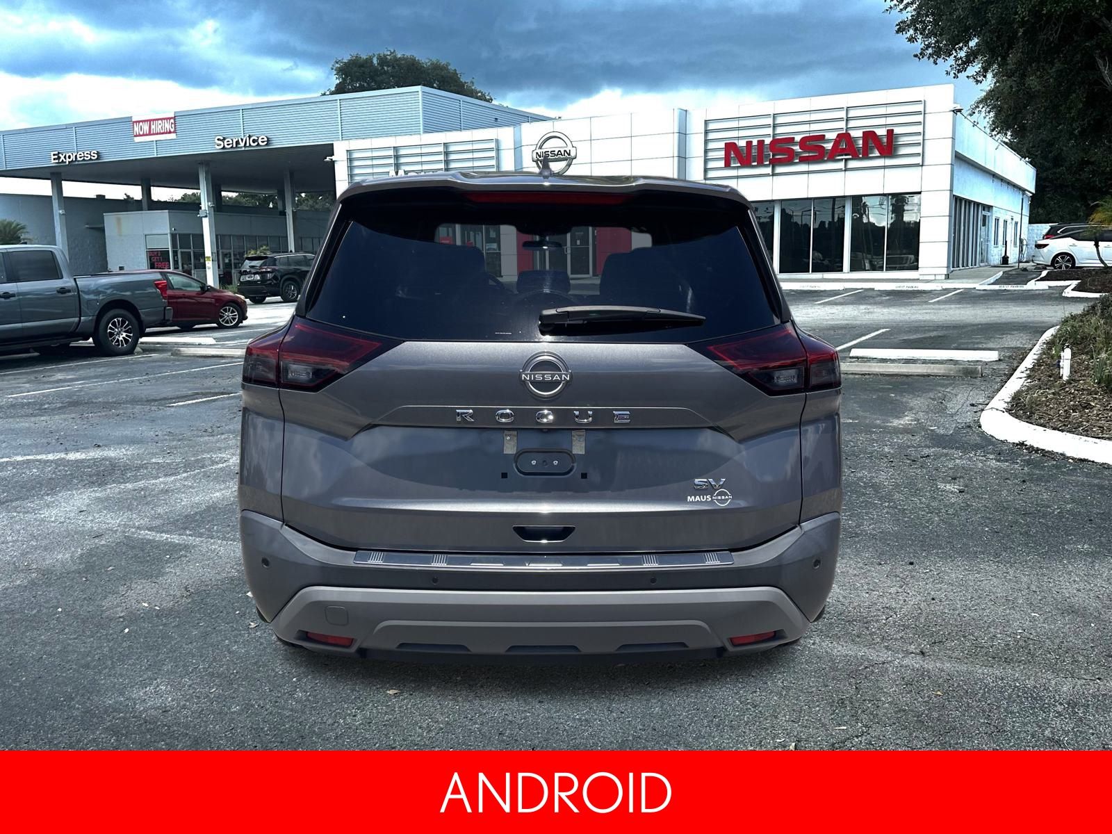 2022 Nissan Rogue SV photo 4