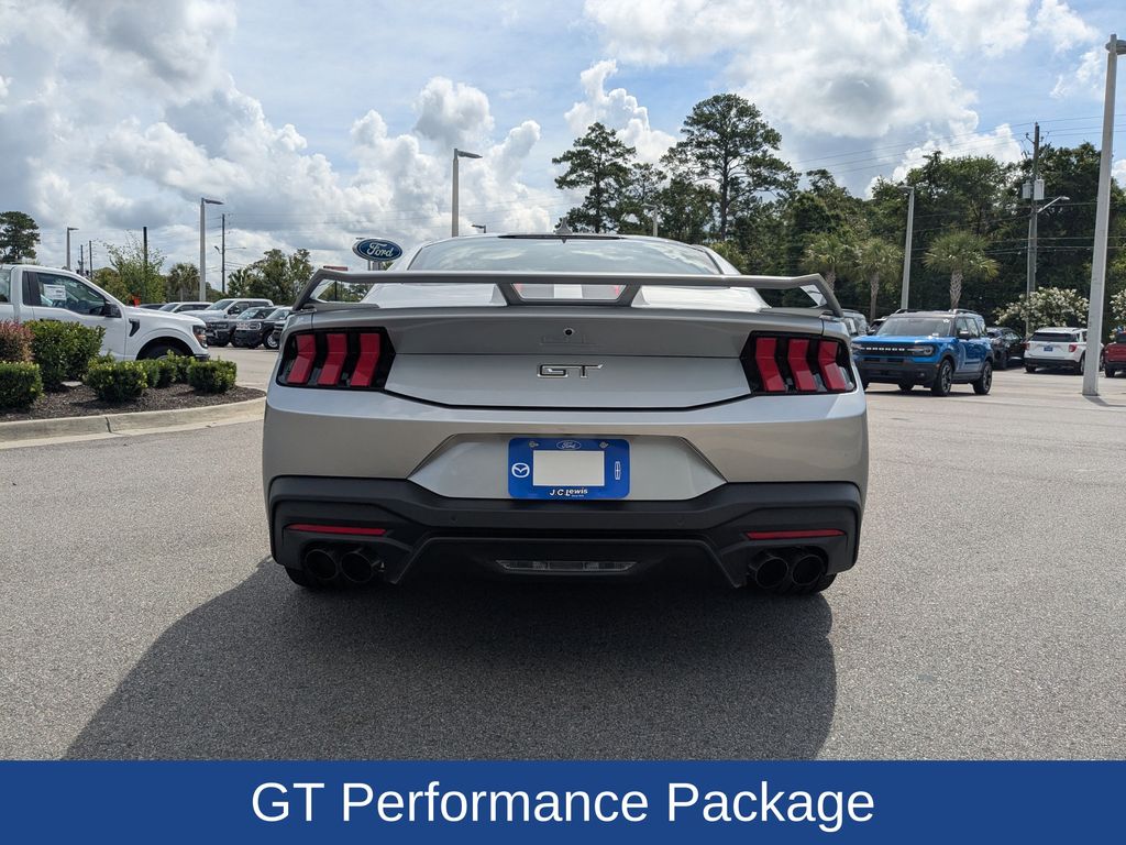 2025 Ford Mustang GT Premium photo 5