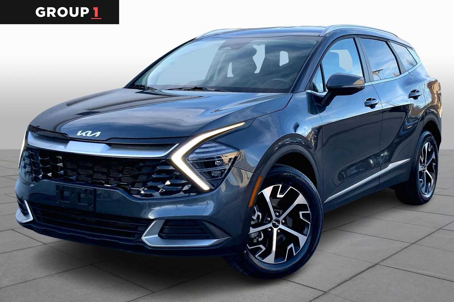 2024 Kia Sportage EX's photo