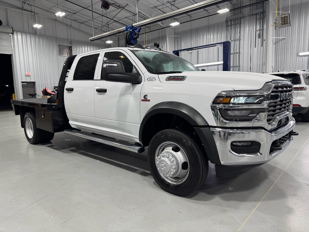2025 Ram 4500 Tradesman photo 8