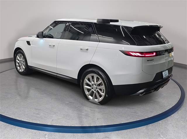 2025 Land Rover Range Rover Sport SE photo 4