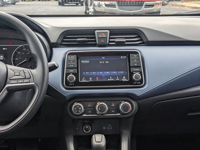 2025 Nissan Versa 1.6 SV photo 8