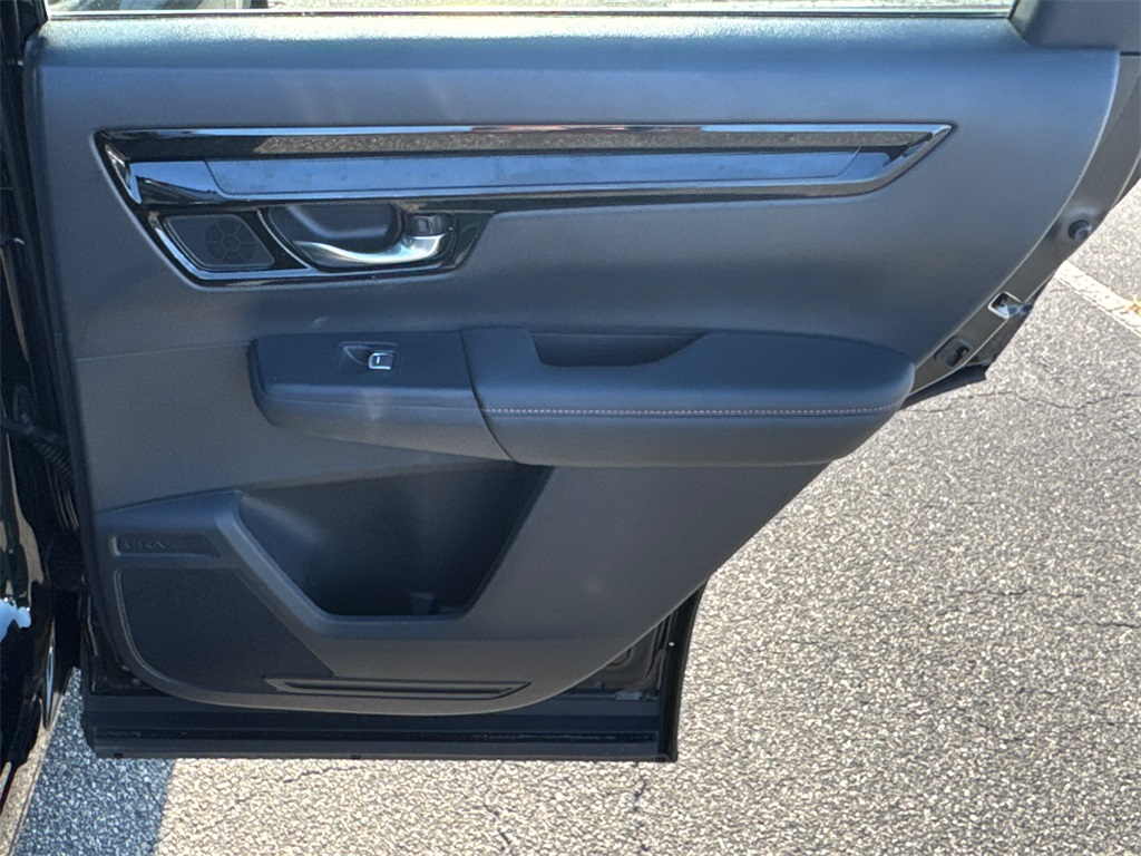 2025 Honda CR-V Hybrid Sport Touring photo 13