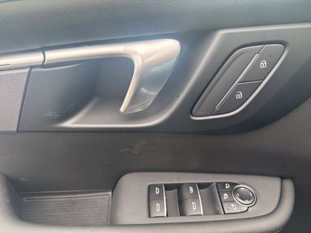 2025 Buick Enclave Sport Touring photo 10