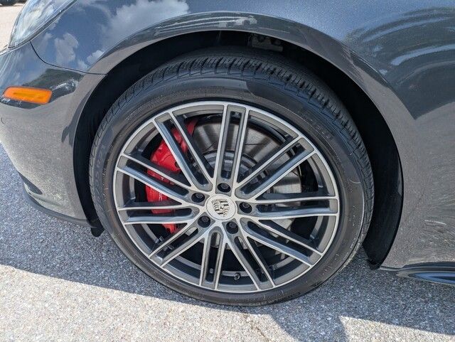 2017 Porsche Panamera Turbo photo 18
